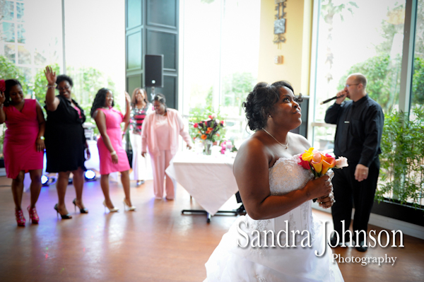 Best 310 Lakeside wedding photographer - Sandra Johnson (SJFoto.com)